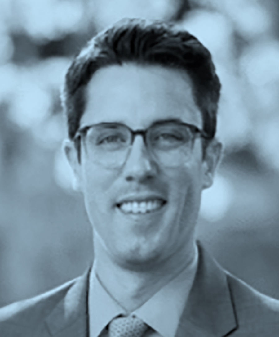 headshot of Ethan Retan