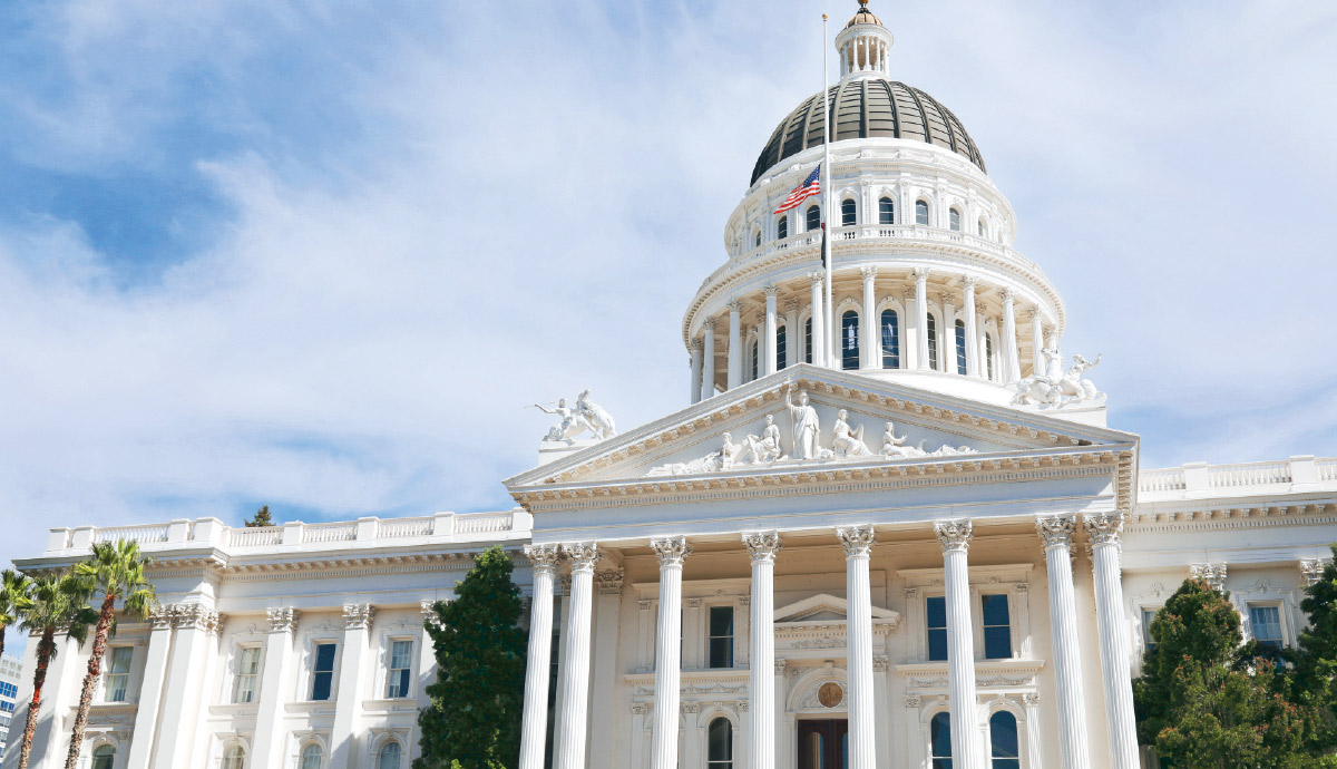 outside view of California State Capitol building 