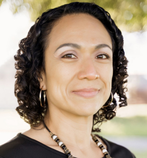 Vanessa Sifuentes headshot