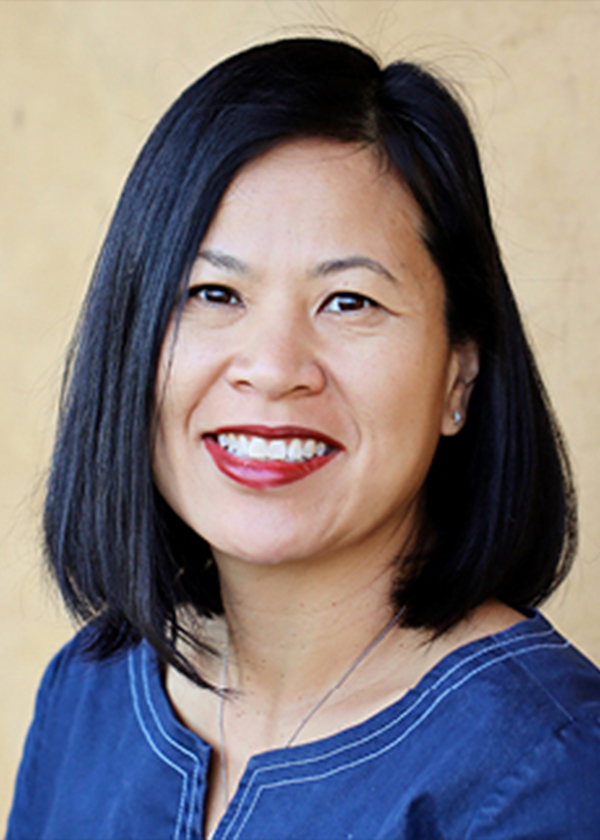 Jackie Thu-Huong Wong headshot