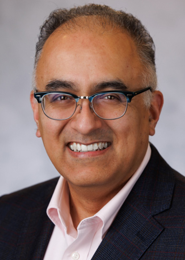 Daniel Sandoval headshot